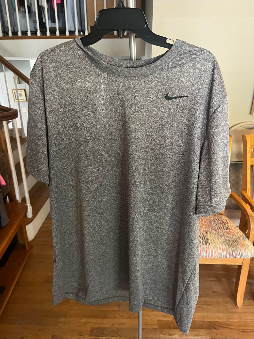 Nike Men’s Heather Gray Short Sleeve Performance Tee